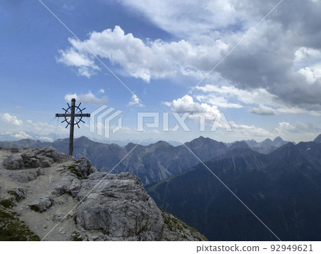Summit cross Hoher Burgstall mountain at Stubai high-altitude hiking trail, lap 1 in Tyrol, Austria 92949621