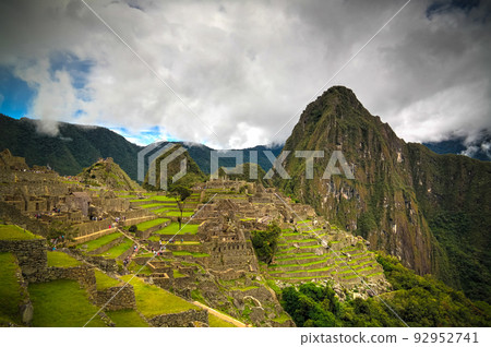 Aerial Panoramic view to Machu Picchu archaeological site and Huayna Picchu mountain , Cuzco, Peru 92952741