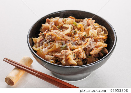 碗豬肉 92953808