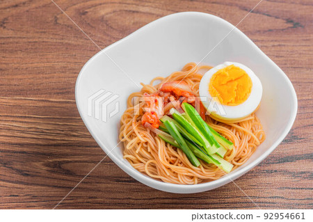 素面拌麵 素面拌麵 92954661
