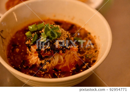 Korean food, kimchi-marinated noodles 92954771