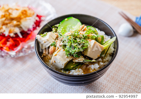Bukkake rice cold soup 92954997