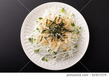 Radish salad 92957374