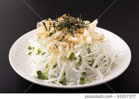 日本蘿蔔沙拉 92957377