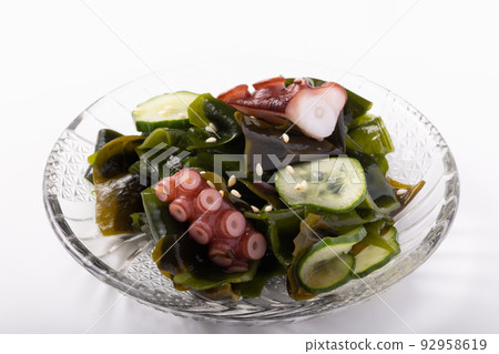 Octopus Cucumber Seaweed Vinegared 92958619
