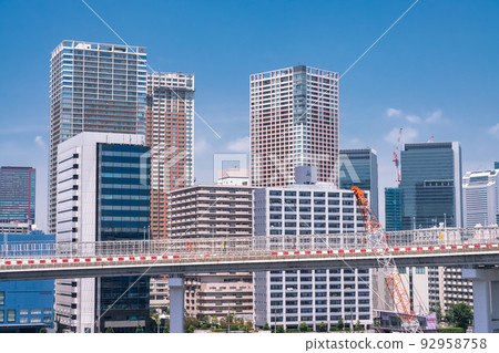 《東京》東京市中心芝浦地區的塔式公寓風景 92958758