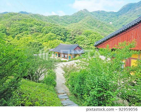 Buddhist temple located in the mountains of Korea Buddhist temple located in the mountains of Korea 92959056