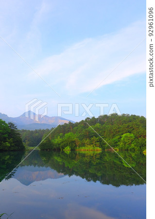 神秘的湖“五色沼”福島縣 神秘的湖“五色沼”福島縣 92961096