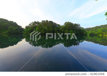 神秘的湖“五色沼”福島縣 神秘的湖“五色沼”福島縣 92961098