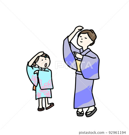 穿著浴衣的大人小孩享受舞蹈 92961194