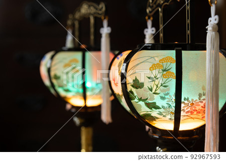 Lighting the Bon Lanterns Obon Urabon Festival Rotating Lanterns Lighting the Bon Lanterns Obon Urabon Festival Rotating Lanterns 92967593