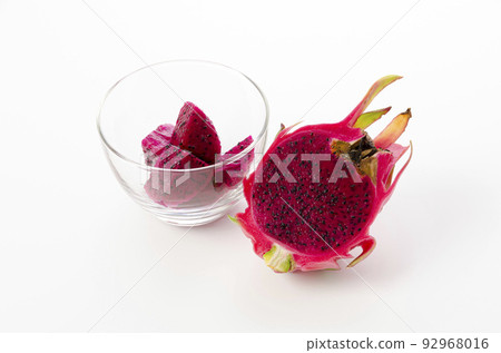 Dragon fruit (red) Dragon fruit (red) 92968016