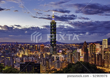 台灣台北市台北101夜視圖 台灣台北市台北101夜視圖 92969978