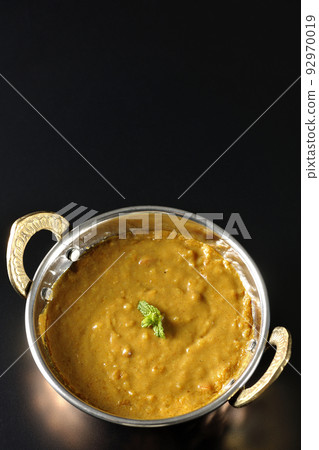 A bird's-eye view shot of keema curry using mutton on a black background 92970019