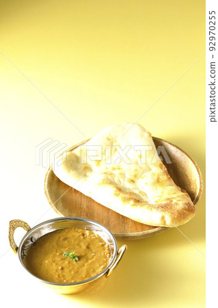 Keema咖哩和naan用羊肉 Keema咖哩和naan用羊肉 92970255