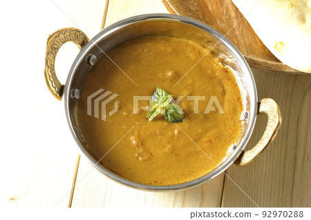 A bird's-eye view of keema curry and naan made with mutton 92970288