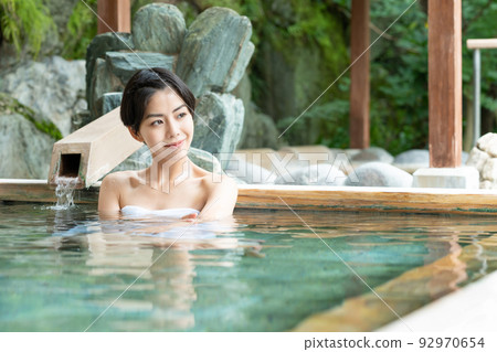 溫泉、露天浴池、少女之旅 92970654