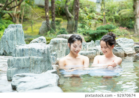 溫泉、露天浴池、少女之旅 92970674