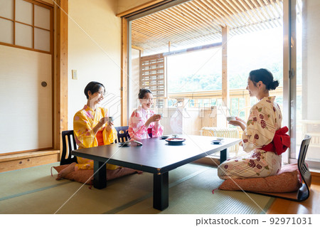 溫泉之旅、浴衣、少女之旅 92971031