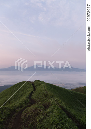 Sea of clouds and Mount Aso seen from Daikanbo in the morning Sea of clouds and Mount Aso seen from Daikanbo in the morning 92972057