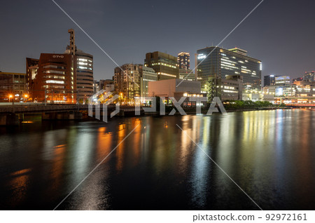 大阪天滿橋夜景 92972161
