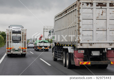 Traffic congestion distribution and logistics image Traffic congestion distribution and logistics image 92975443