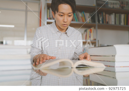 What to look for in the library What to look for in the library 92975725