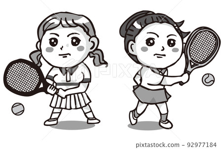 兩個臉色嚴肅的女孩打網球,單色 兩個臉色嚴肅的女孩打網球,單色 92977184