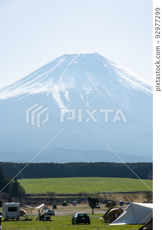 Camping with a view of Mt.Fuji 92977299