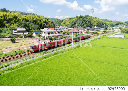 [Hiromi Line] Train heading for Inuyama 92977903