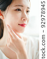 女性肖像 92978945