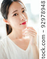 女性肖像 92978948