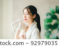 清爽的女人 92979035
