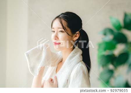 Refreshing women 92979035