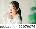 清爽的女人 92979076