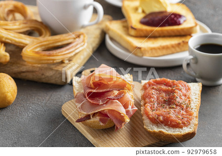 Typical Spanish Breakfast Typical Spanish Breakfast 92979658