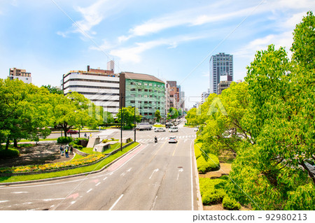 A view of National Route 2 from the pedestrian bridge at the Tanaka-cho intersection on Peace Boulevard. You can see the Hilton Hotel. Hiroshima 92980213