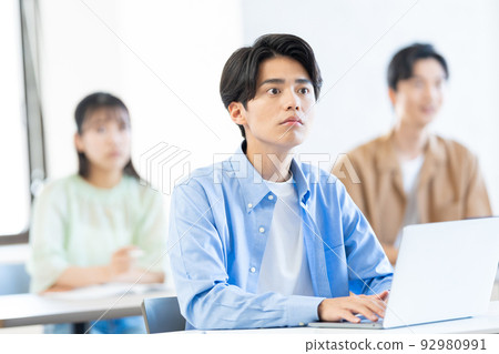 大學生班 92980991