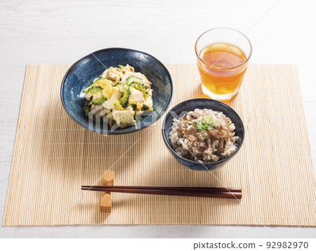 多汁沖繩紅燒肉飯配 Goya Chanpuru 92982970