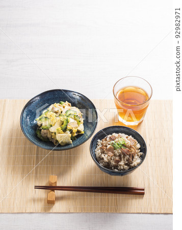 Juicy Okinawa-style Braised Pork Rice with Goya Chanpuru 92982971