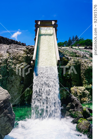 The symbol of Kusatsu Onsen: Kusatsu Onsen Yubatake (Gunma Prefecture) The symbol of Kusatsu Onsen: Kusatsu Onsen Yubatake (Gunma Prefecture) 92985576