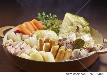 伊比利亞豬肉油封土豆 伊比利亞豬肉油封土豆 92985808