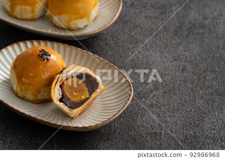 中秋節 月餅 蛋黃酥 中秋 Mid-Autumn Festival Moon cake げっぺい 中秋節 月餅 蛋黃酥 中秋 Mid-Autumn Festival Moon cake げっぺい 92986968