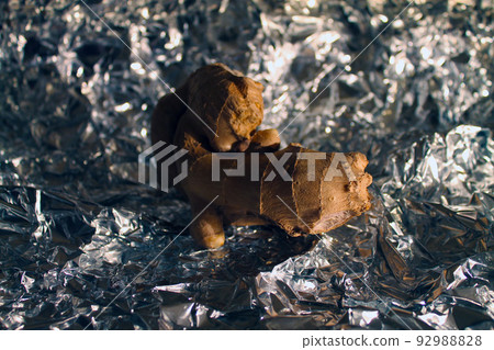 The metallic and tasty Ginger root The metallic and tasty Ginger root 92988828