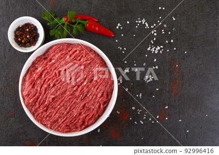 Pork and beef minced meat Pork and beef minced meat 92996416