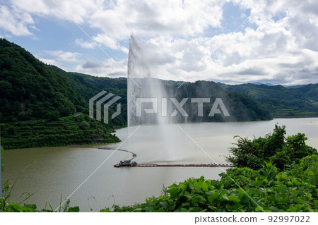 佐賀大壩和月山湖噴泉 佐賀大壩和月山湖噴泉 92997022