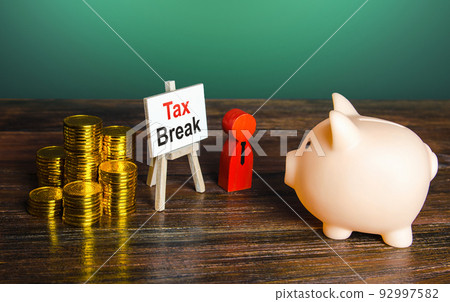 Tax break. Avoiding or deferring tax payments. Refund of taxes. State support of business for a period of adverse conditions economic crisis. Financial flexibility. Save money and invest profitably. 92997582