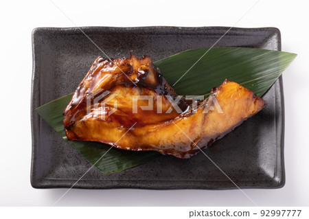 天然琥珀魚照燒 天然琥珀魚照燒 92997777