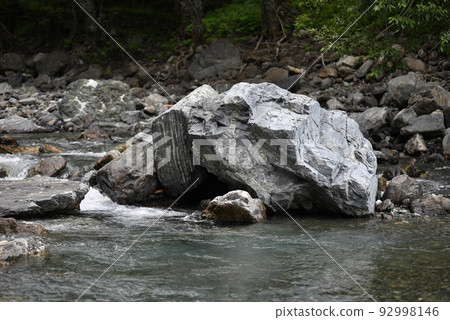 Kawahara huge rock Kawahara huge rock 92998146