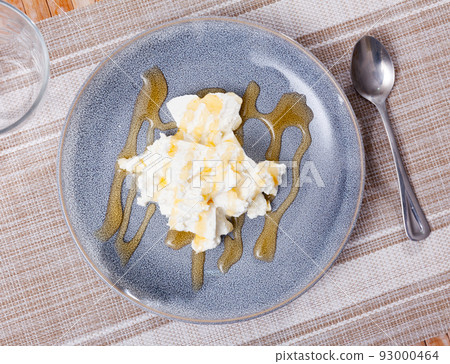 Sheep milk cheese mato with sweet honey Sheep milk cheese mato with sweet honey 93000464